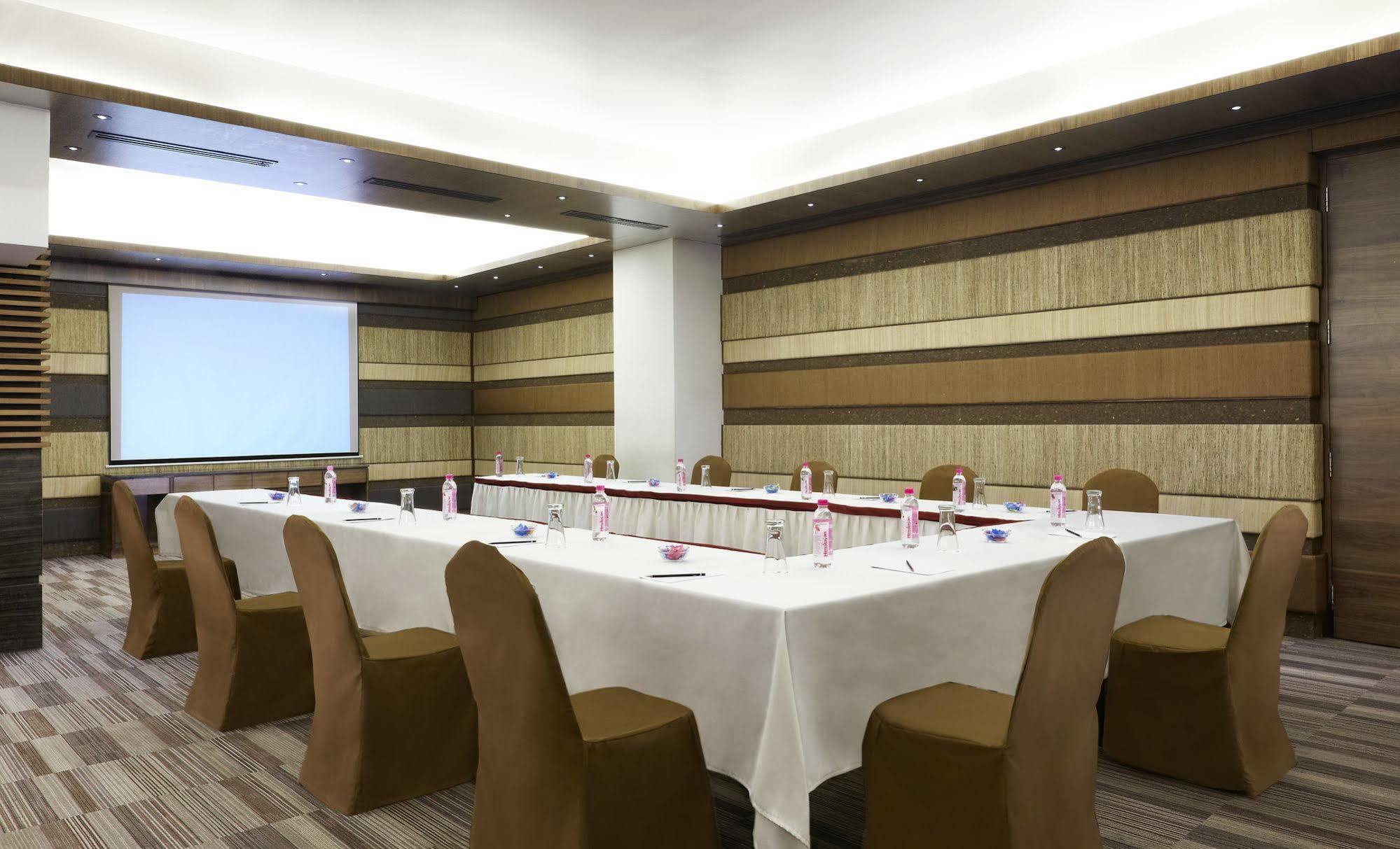 Suba International Sahar Road 4* Bombaj