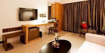 Suba International Sahar Road Hotel 4*